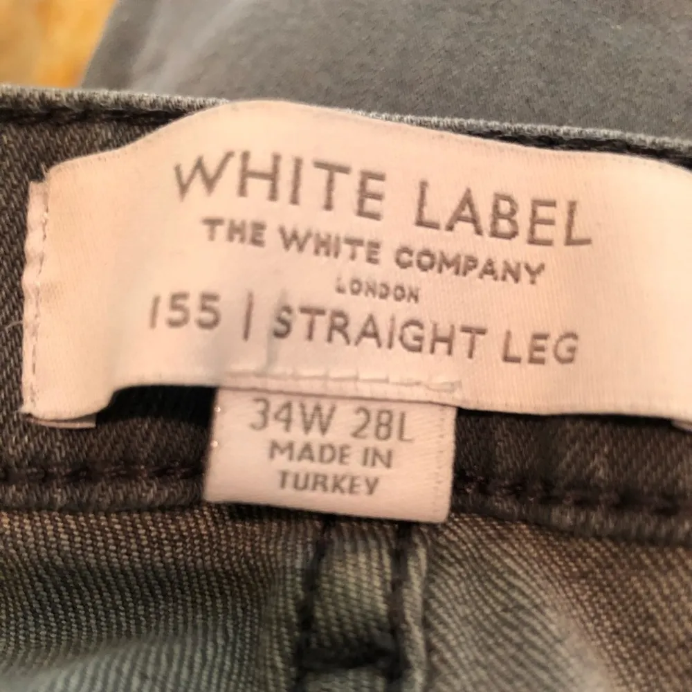 White Label 155/Straight Leg Jeans sz 16 - Image 5