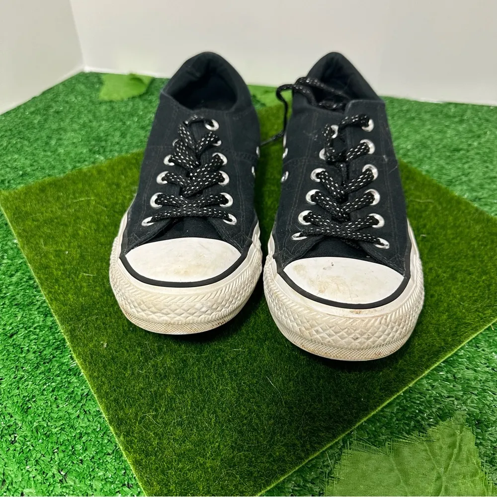 Converse Black and White Size 8 - Image 7