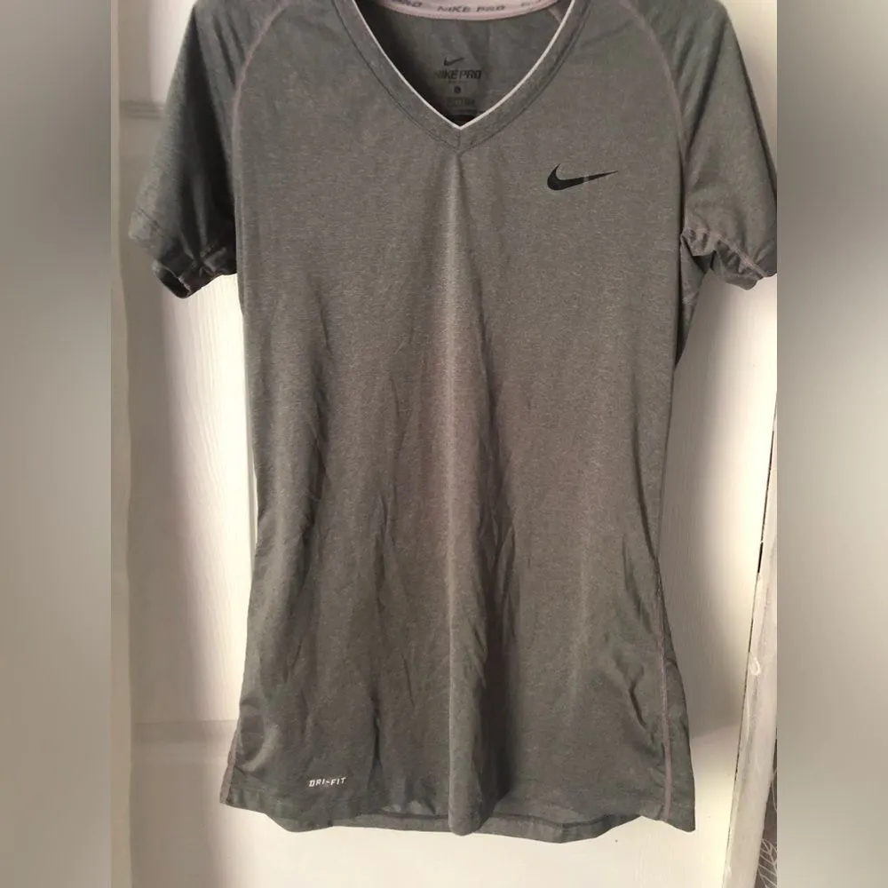 Pro Short Sleeve Shirt dri-fit fitted women size large active wear - Image 3