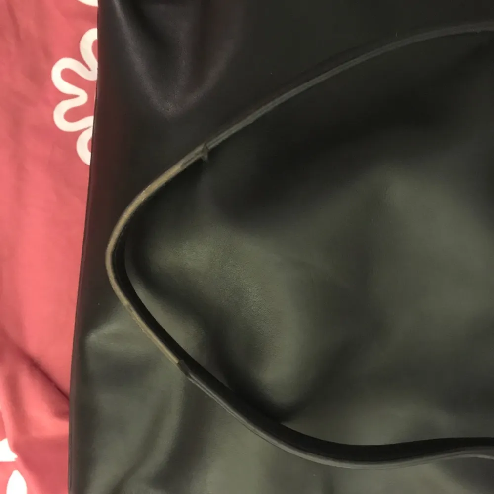 Kate Spade  Black Leather Tote - Image 4