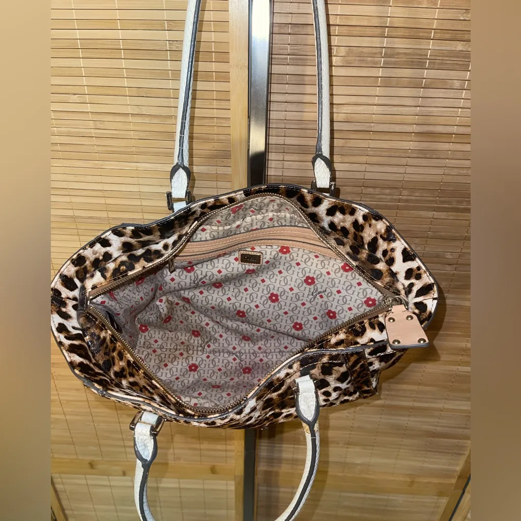 Guess leopard print tote bag purse EUC - Image 7