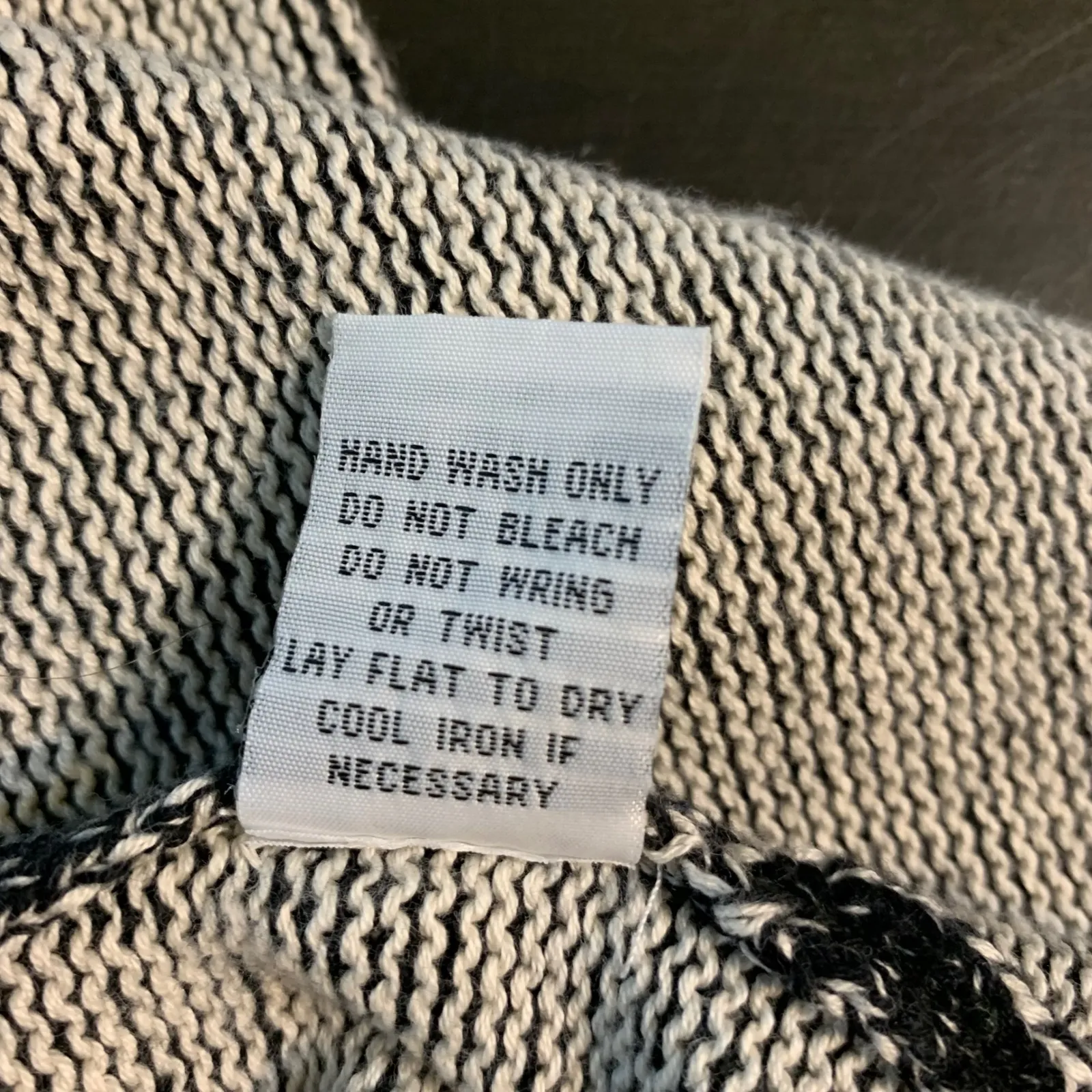 Habitat Clothes to Live In Women Knit V Neck Tunic Sweater Small Artsy Lagenlook Black - Image 5