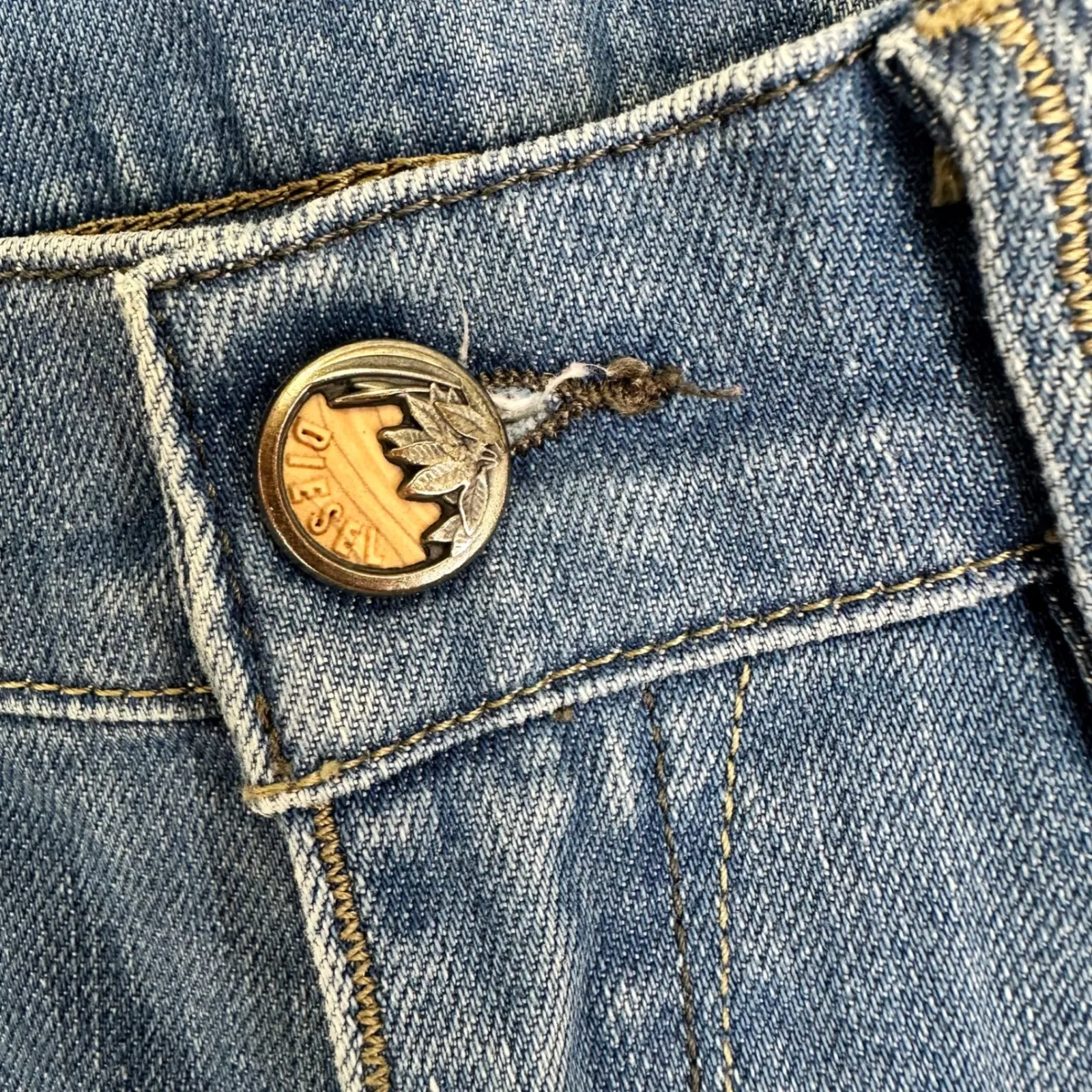 Diesel Ramys‎ Straight Leg Mid Rise Jeans Size 27 - Image 4