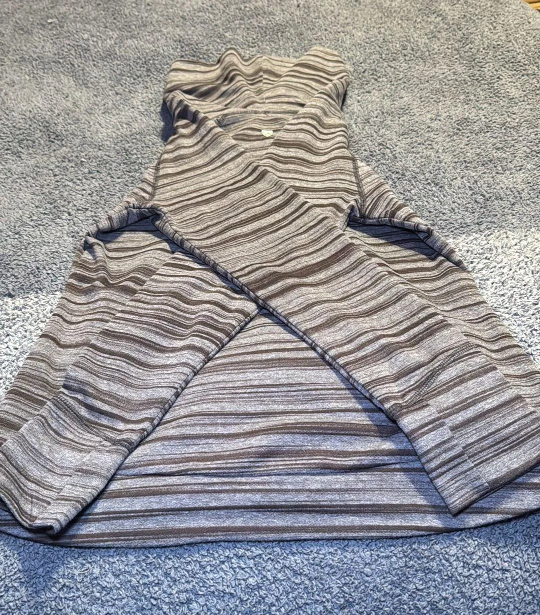 piper cowl neck stripe long sleeve brown/ gray sweatshirt small - Image 8