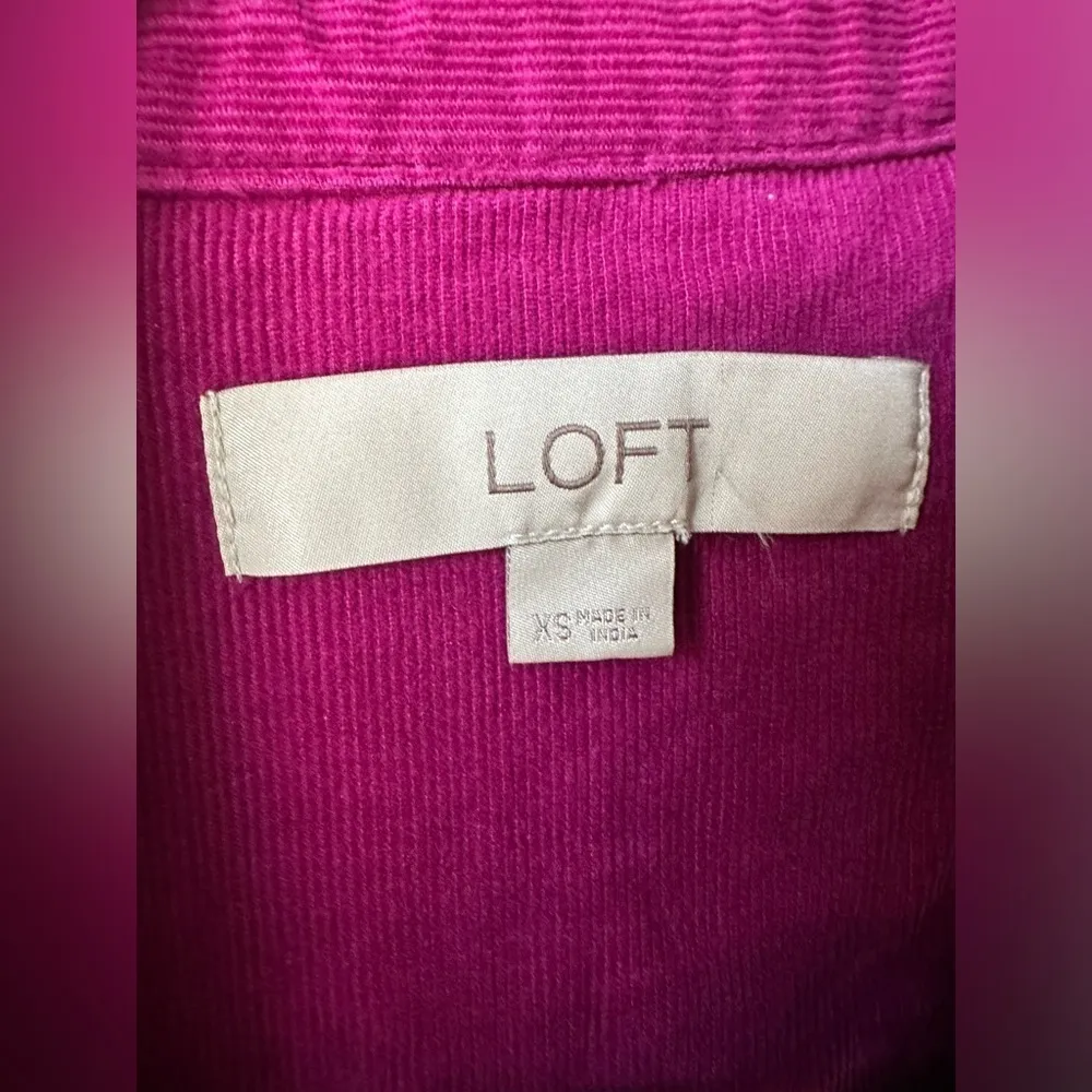 LOFT Women's Fuchsia Corduroy Button Down Shirt, Size XS 100% Cotton - Image 2