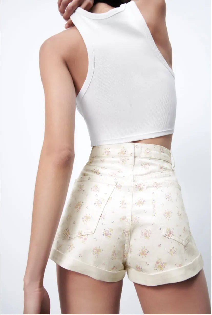 Printed Mom Fit Roller Shorts NWT - Image 4