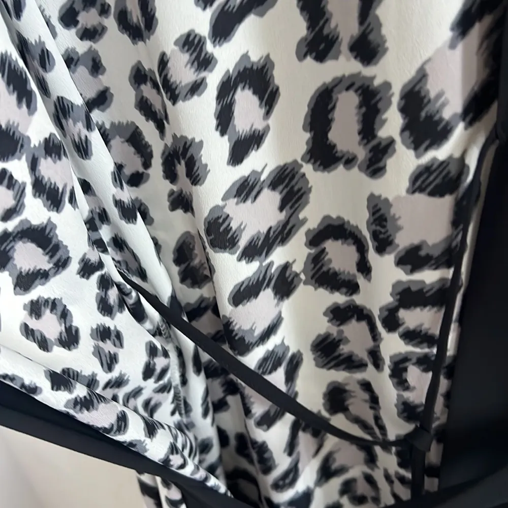 Victoria's Secret Kimono Robe Leopard Animal Print Neutral Black Trim M/L - Image 7