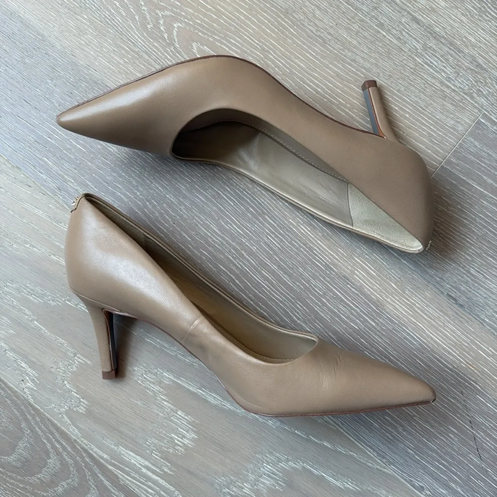 Sam Edelman Vienna Pointed Toe Pump - Image 4