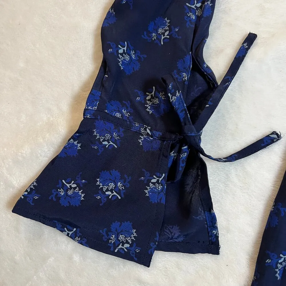 Treasure & Bond V-Neck Tie Front Floral Print Button Up Shirt Size Medium NEW - Image 9