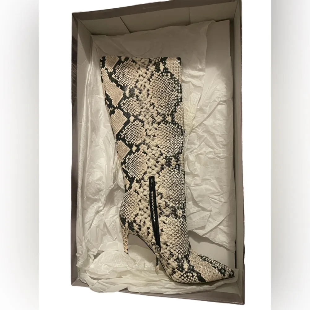 Jennifer Lopez Sparkly Snake Print High Heel Boots Size 8 - Image 6