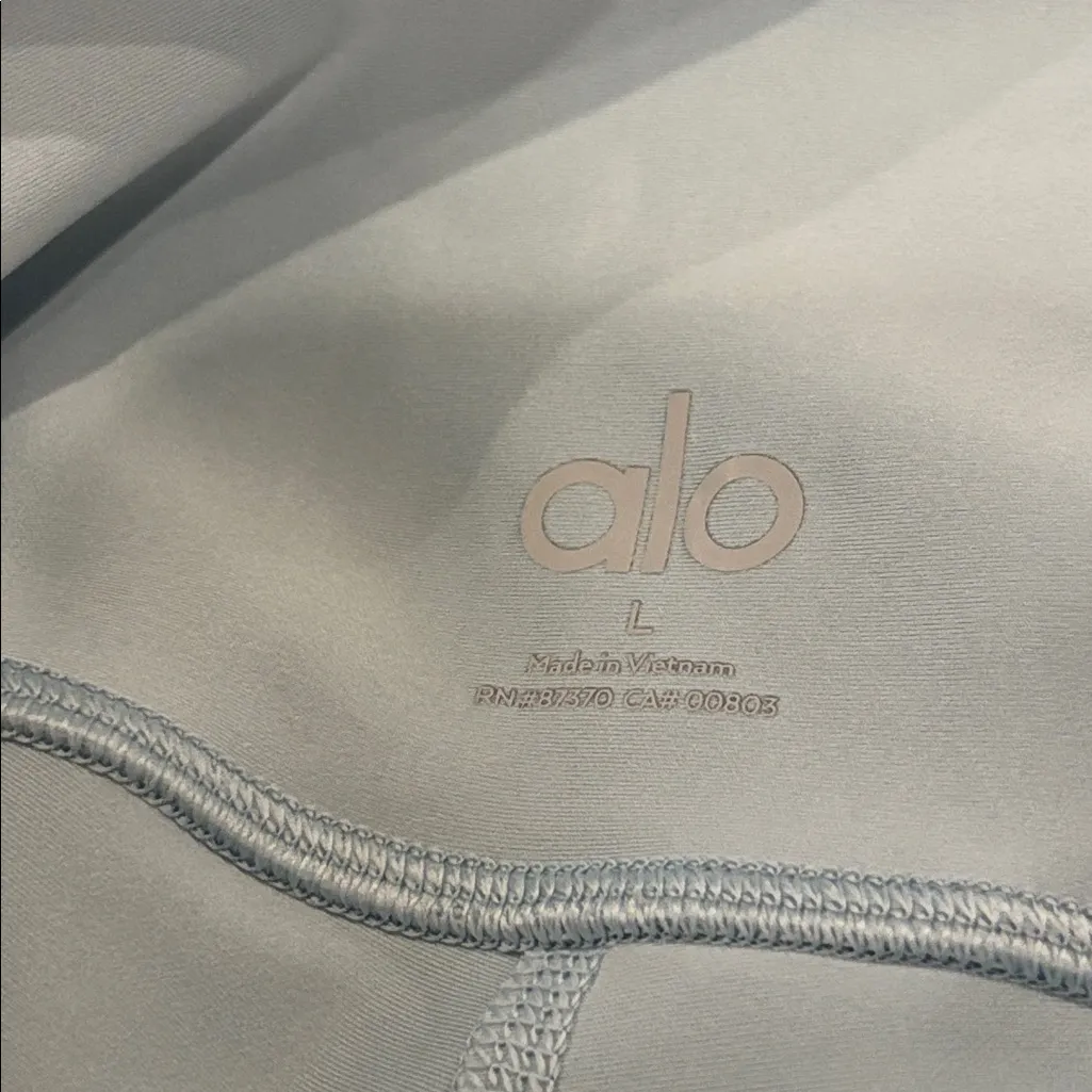 Alo Yoga 7/8 High Waisted Airbrush Leggings Tights Pants Womens Large Light Blue - Image 8