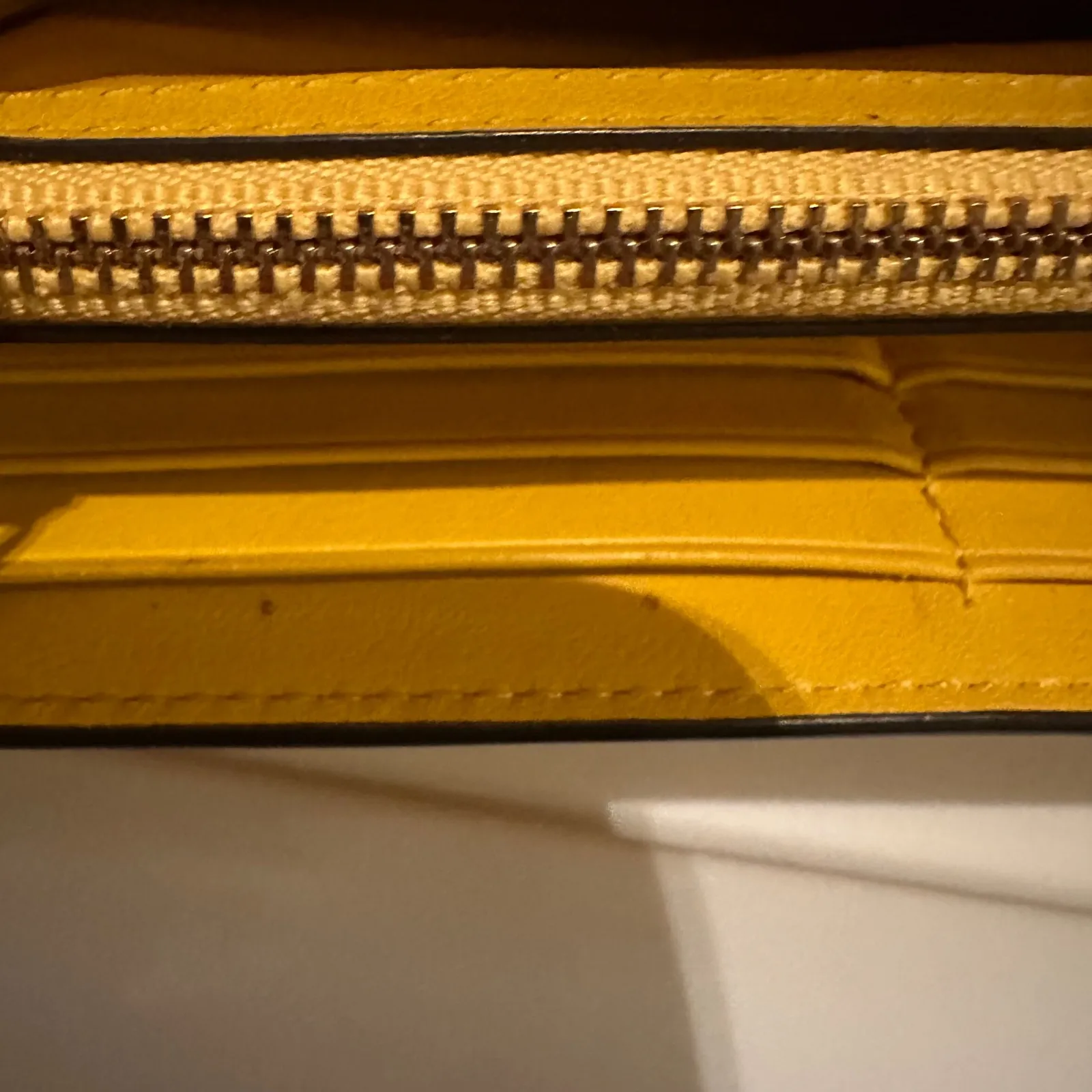 TORY BURCH Kira Exotic‎ Envelope Continental Wallet Color Daisy - Image 13