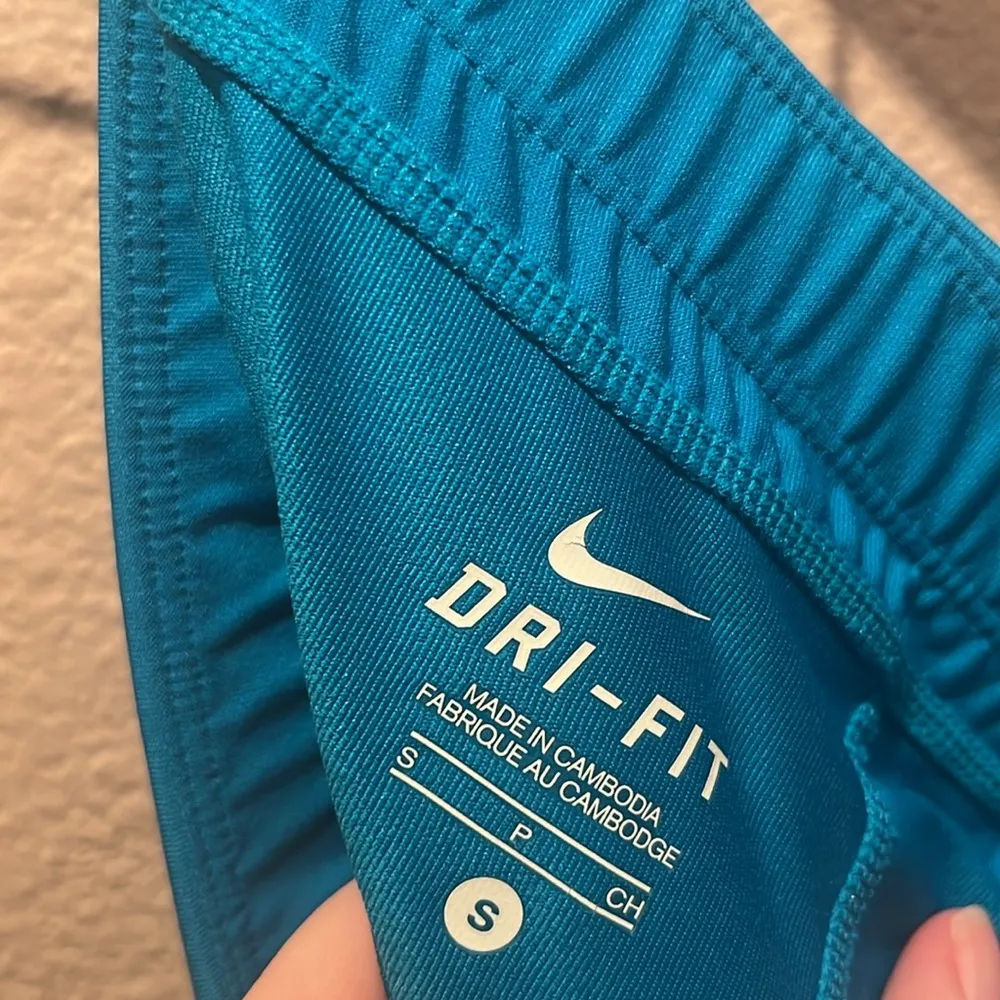 Nike Women’s Turquoise Tennis Skirt Skort Size Ruffled Dri Fit Size Small - Image 9