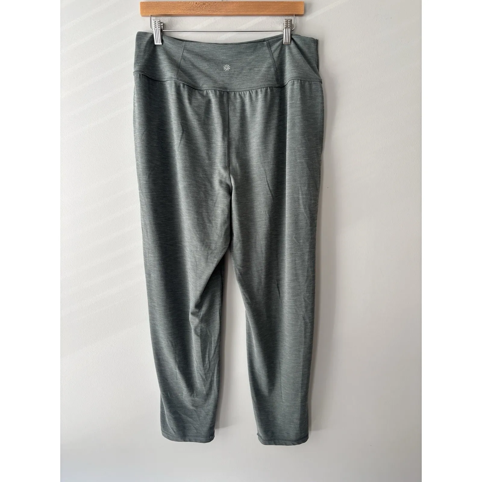 Athleta Elation Pants Heather Green Athleisure Pull On Women's Size Large - Image 7