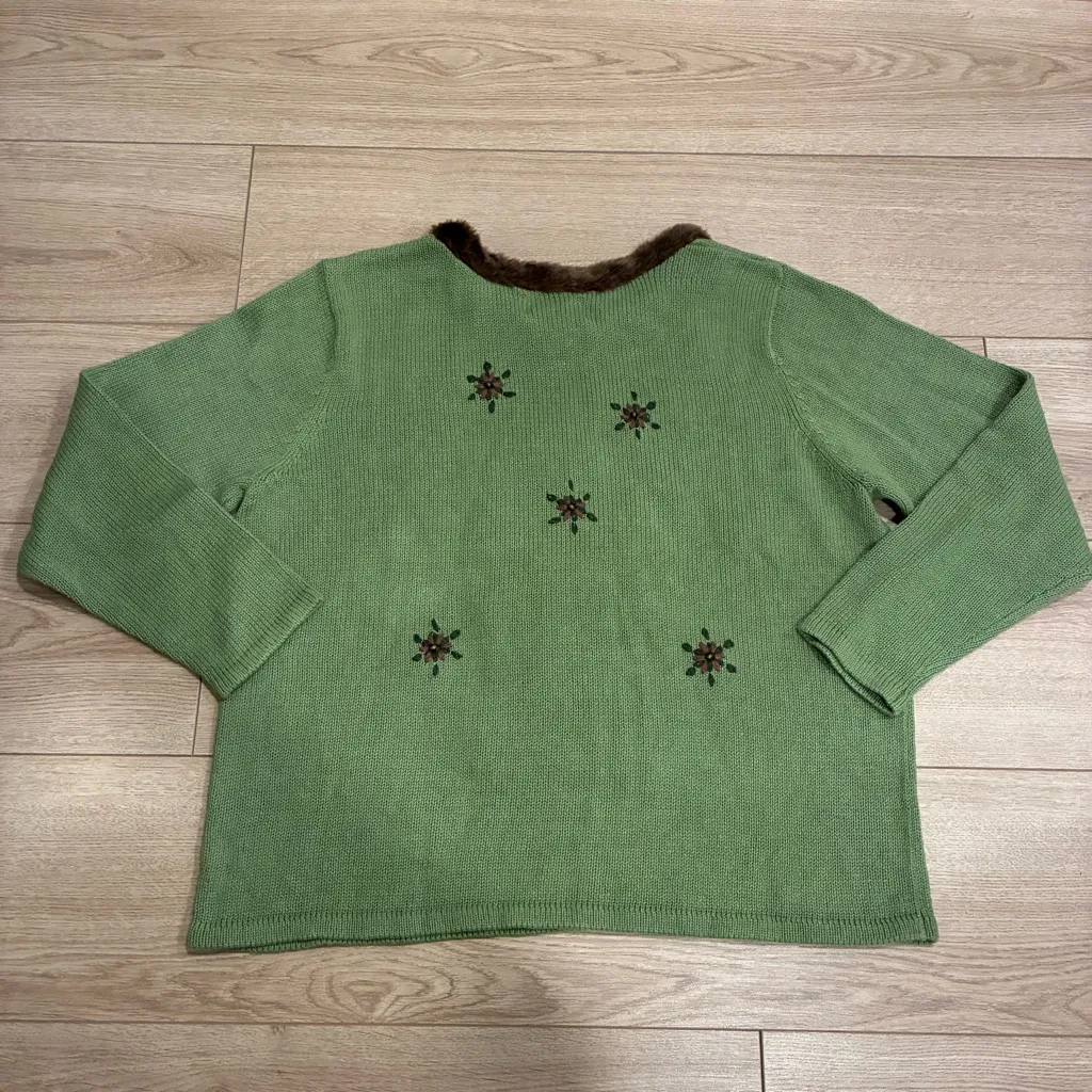 Vintage Mandal Bay Ramie Faux Fur Santa Christmas Novelty Sweater Size XL Green - Image 4