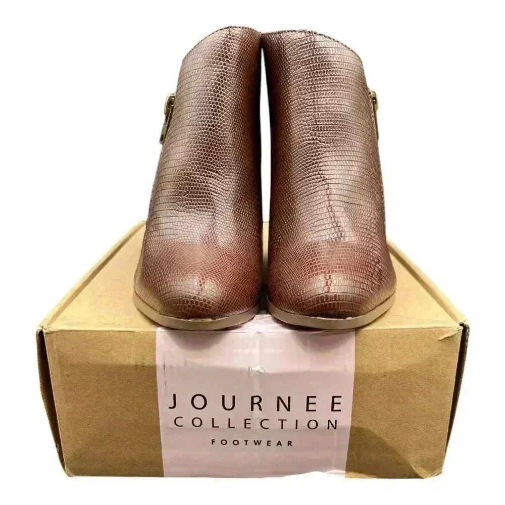 Journee Collection Brown Wedge Ankle Boots - Image 6