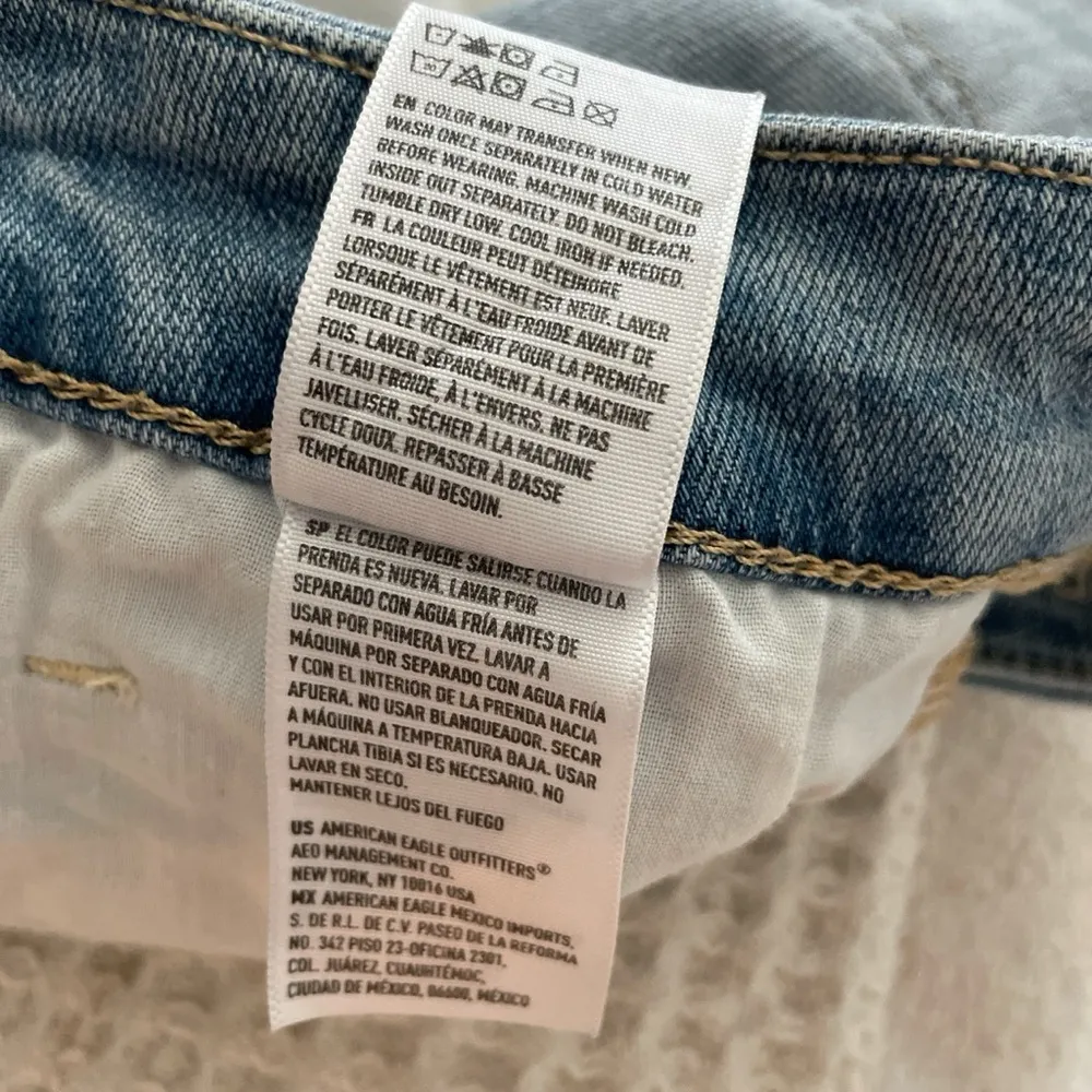 American Eagle Highwaisted Denim Shorts - Image 6