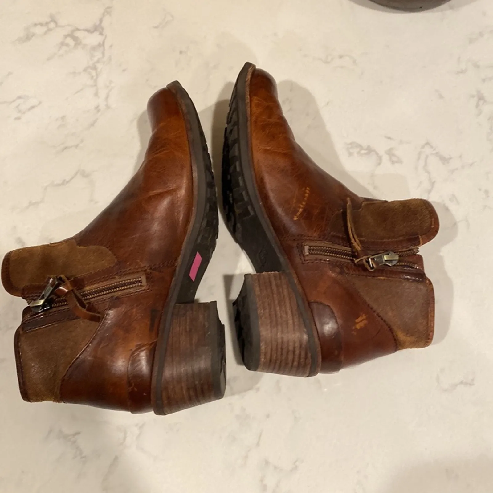 UGG Leather suede Penelope Ankle Boots in Chestnut brown Sherpa footbed size 6 - Image 7