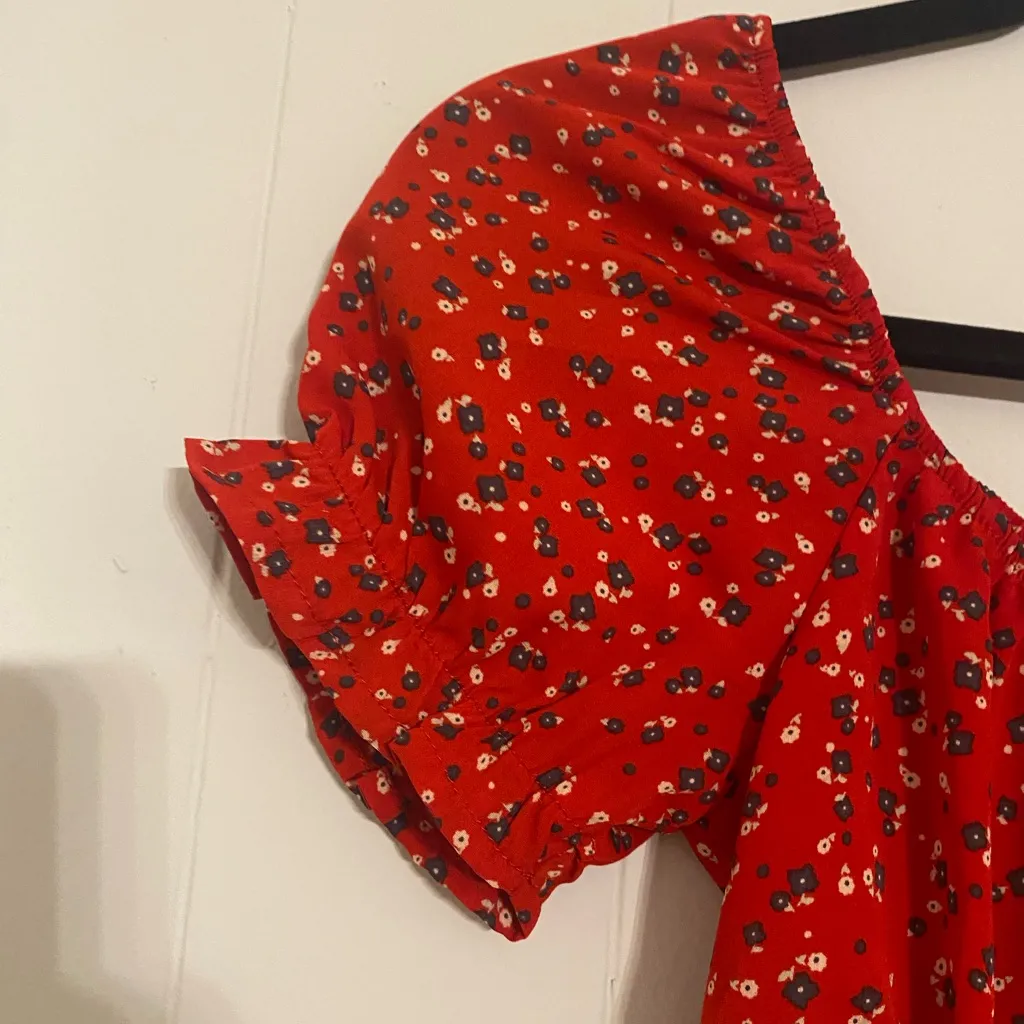 Papaya Milk Maid Top‎ Puff Sleeve Smocked Button Accent Red White Blue Size S - Image 3