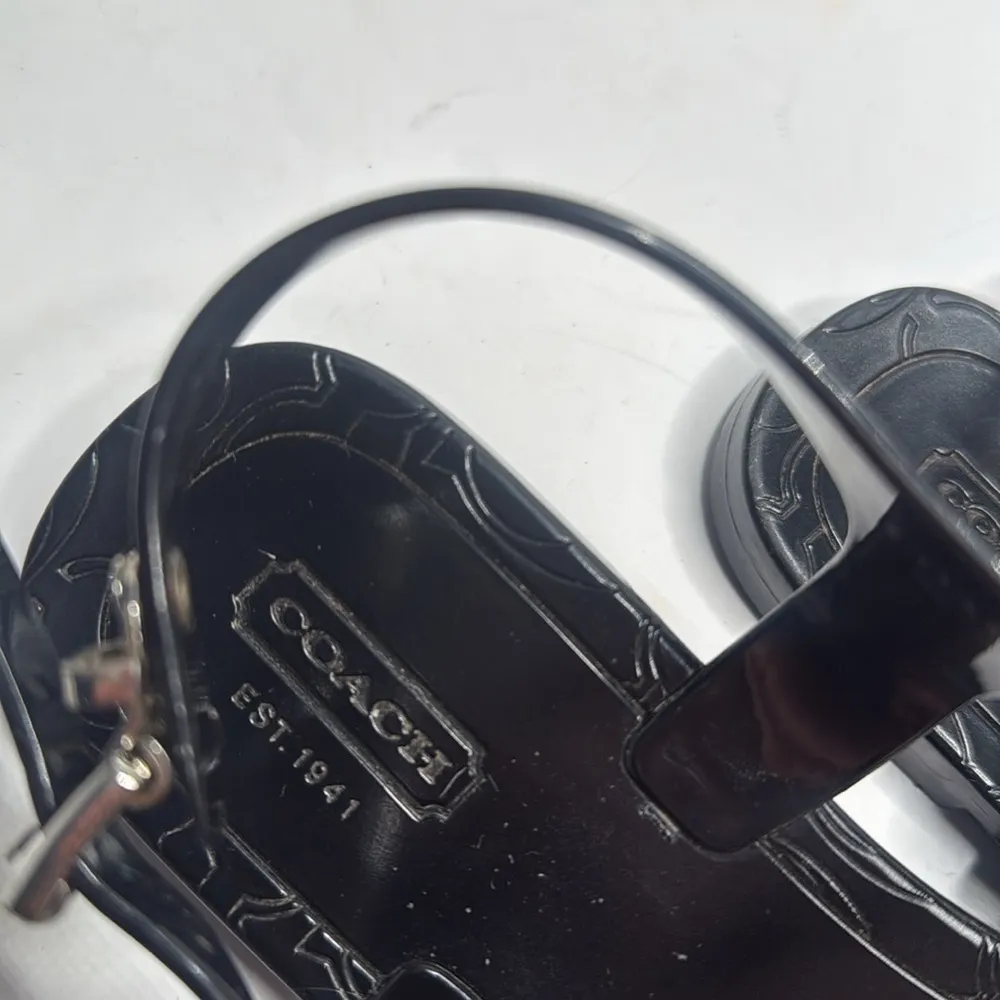 Coach Piccadilly Jelly A6307 Black Buckle T-Strap Thong Sandals S-258 Sz 8 - Image 2