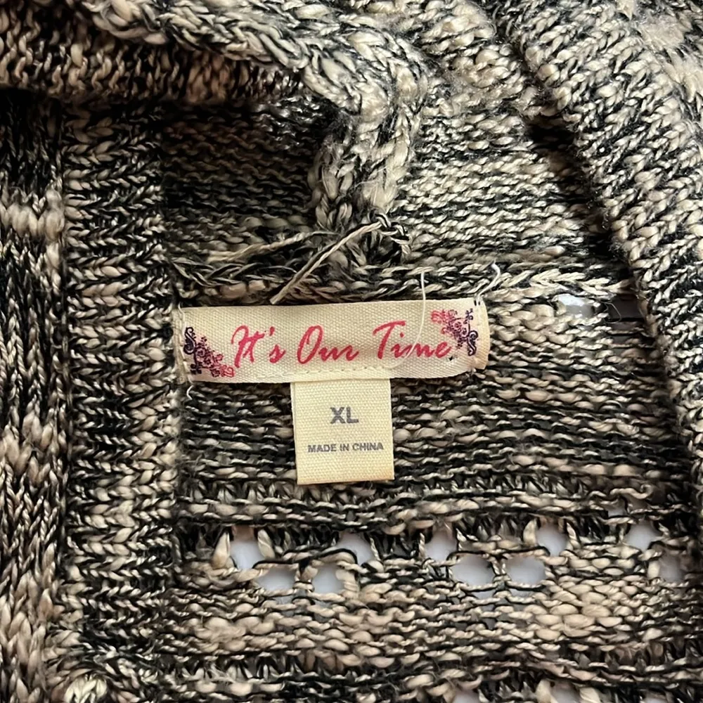 Hooded cardigan Size XL - Image 2