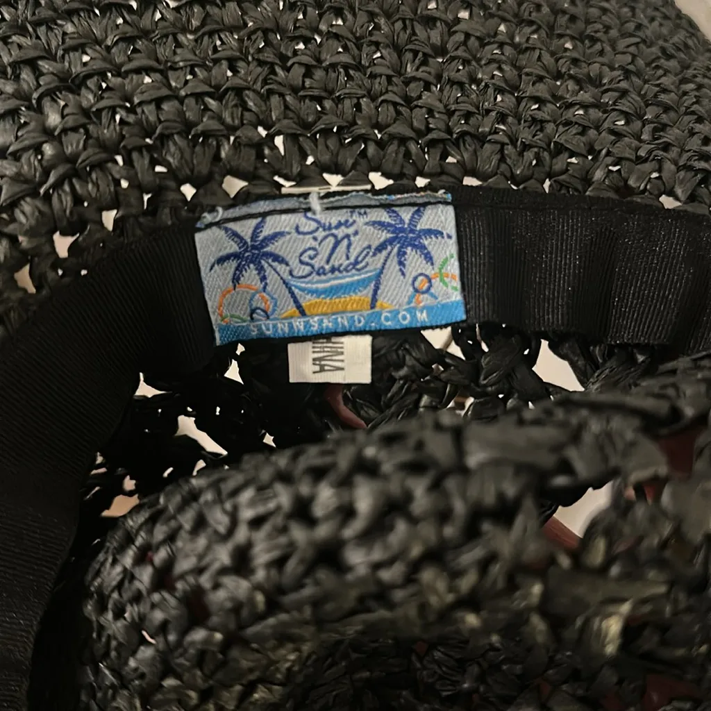 Black Straw Sun Hat‎ with Bead Accents - Image 4