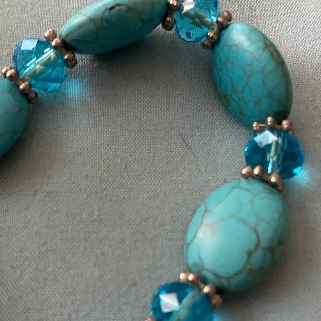 8” To 10” Stretch Bracelet Faux Turquoise Oval & Blue Diamond Shape Beads - Image 2