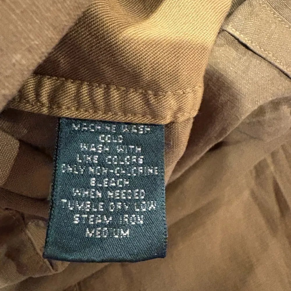 Lauren Ralph Lauren women's linen and silk blend
pants size 6P - Image 4