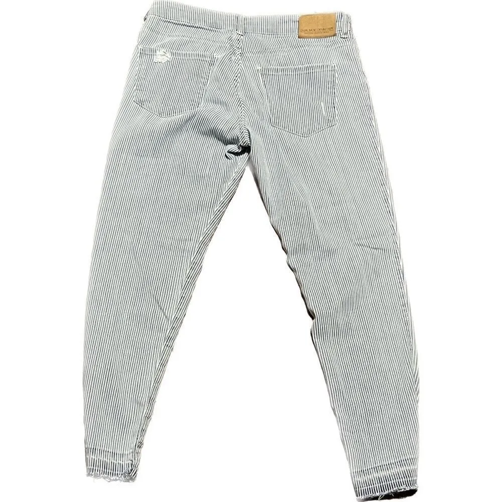 Zara, basic denim, women’s‎ size 6, striped, cropped ankle, frayed jeans - Image 3