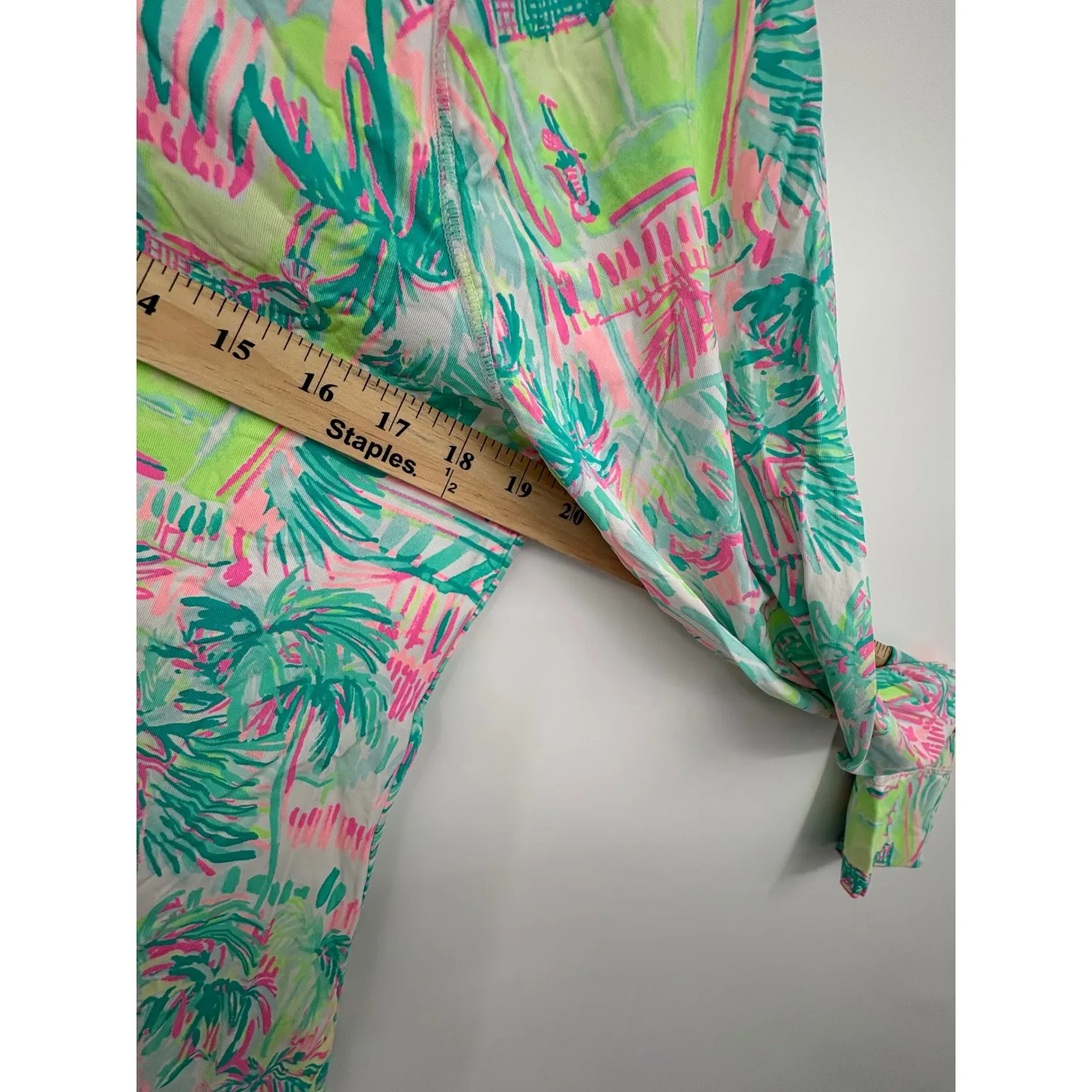 Lilly Pulitzer UPF 50+ LUXLETIC HADLEE TENNIS JACKET IN MULTI PERFECT MATCH L - Image 6