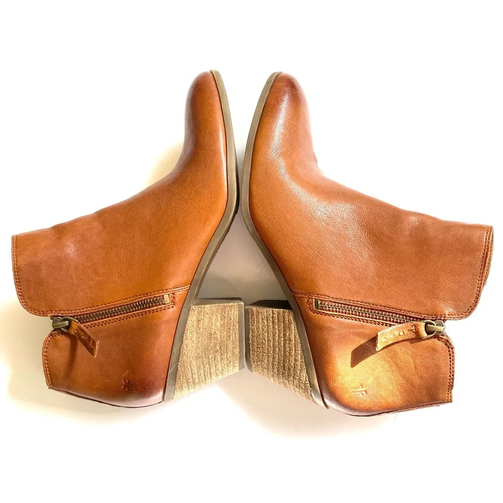 Frye Judith whiskey leather zip ankle booties boots shoes size 9.5 - Image 3