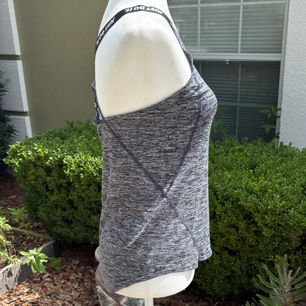 Nike Women's Black and White Tank Top - Image 5