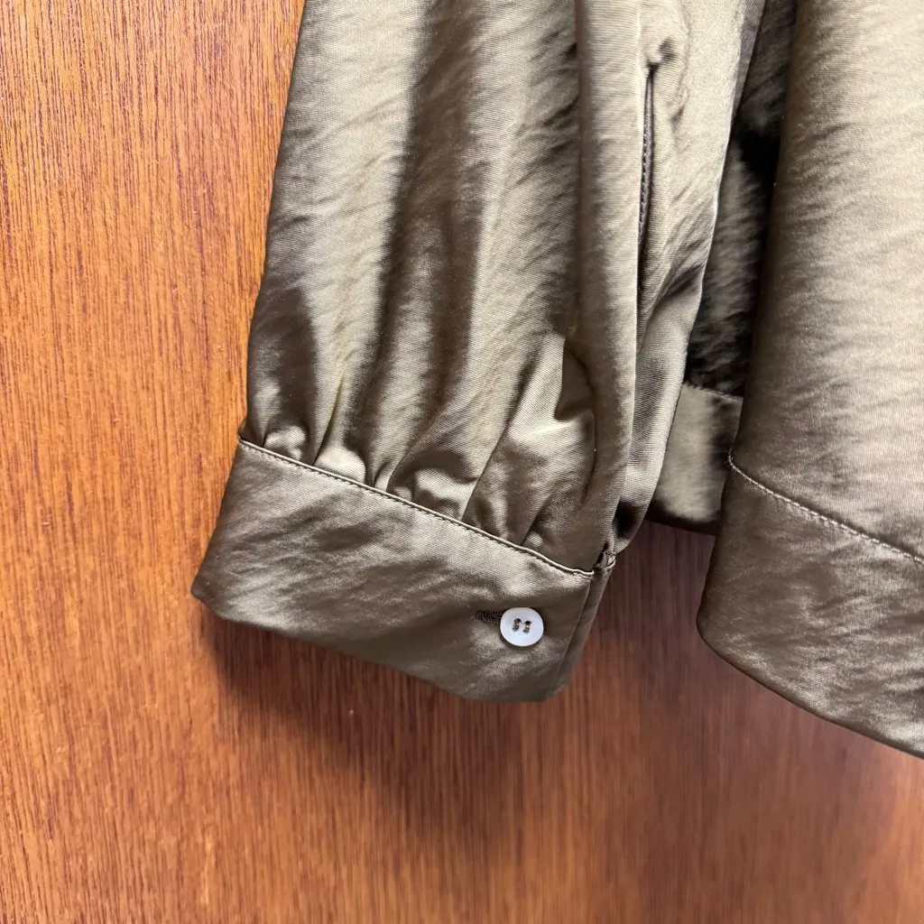 NEW Jejia Satin Long Sleeve Tie Neck Collared Blouse Top Green EU 40 NWT Size undefined - Image 10