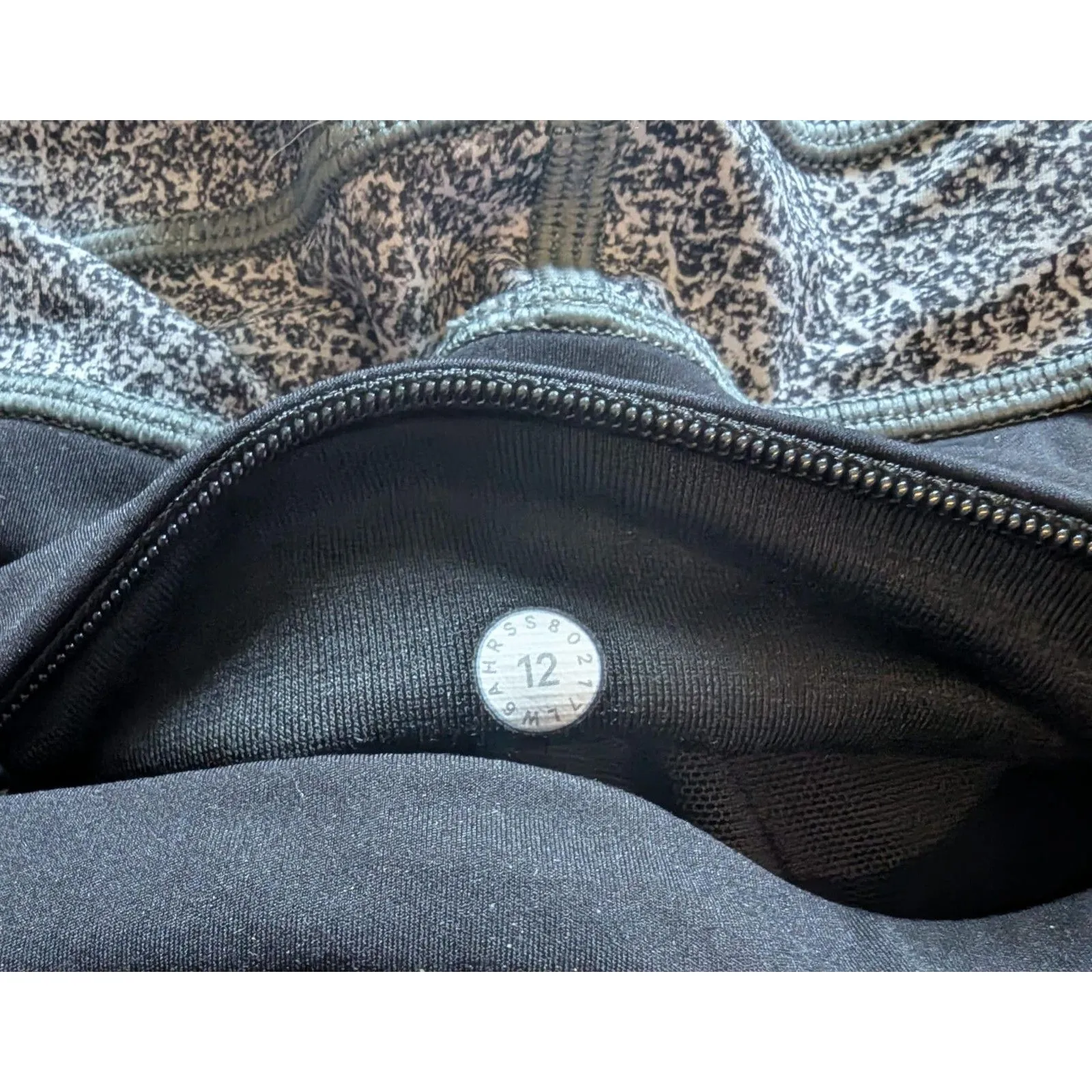 Lululemon Run The Day Crop Leggings Nulux Fractal Dark Starlight Black Size 12 - Image 2