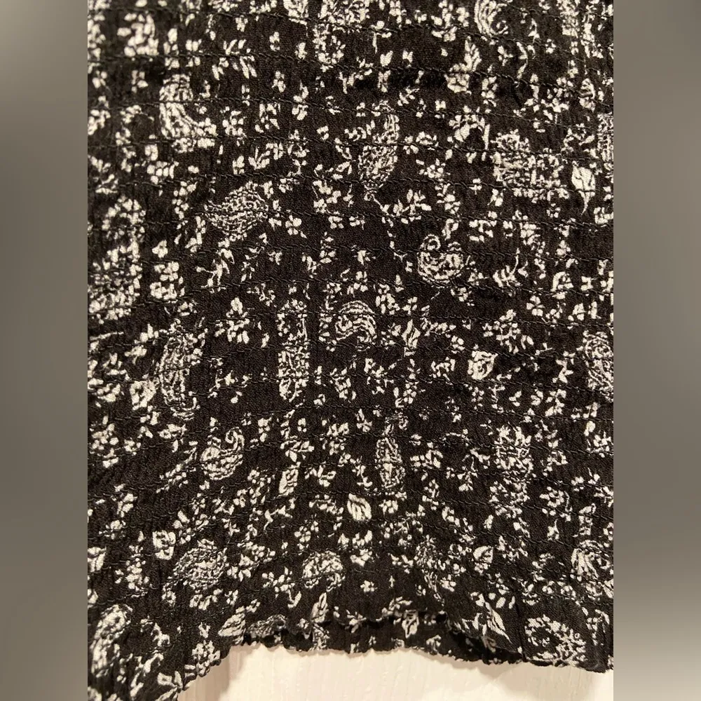 Pink Rose Size L Black White Paisley Bandana Print Smocked Crop Top Tank Ruffle - Image 5