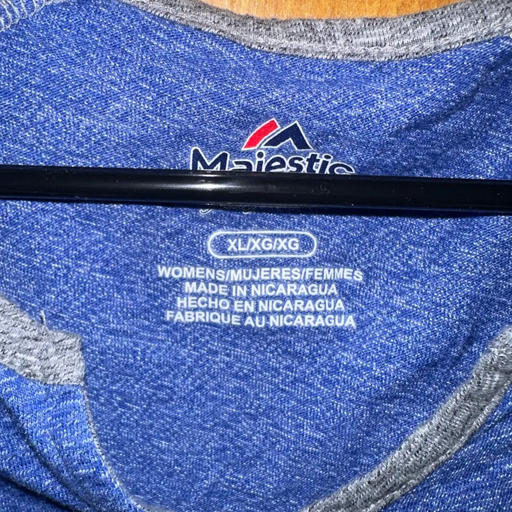 Majestic NFL Women’s New York Giants V neck long Sleeve football shirt - Image 2