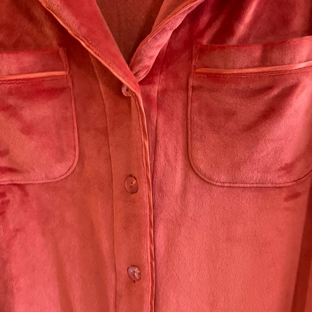Soft Surrounding Button Down Coral Velour Velvet Plush Top Front Pocket, Large - Image 3