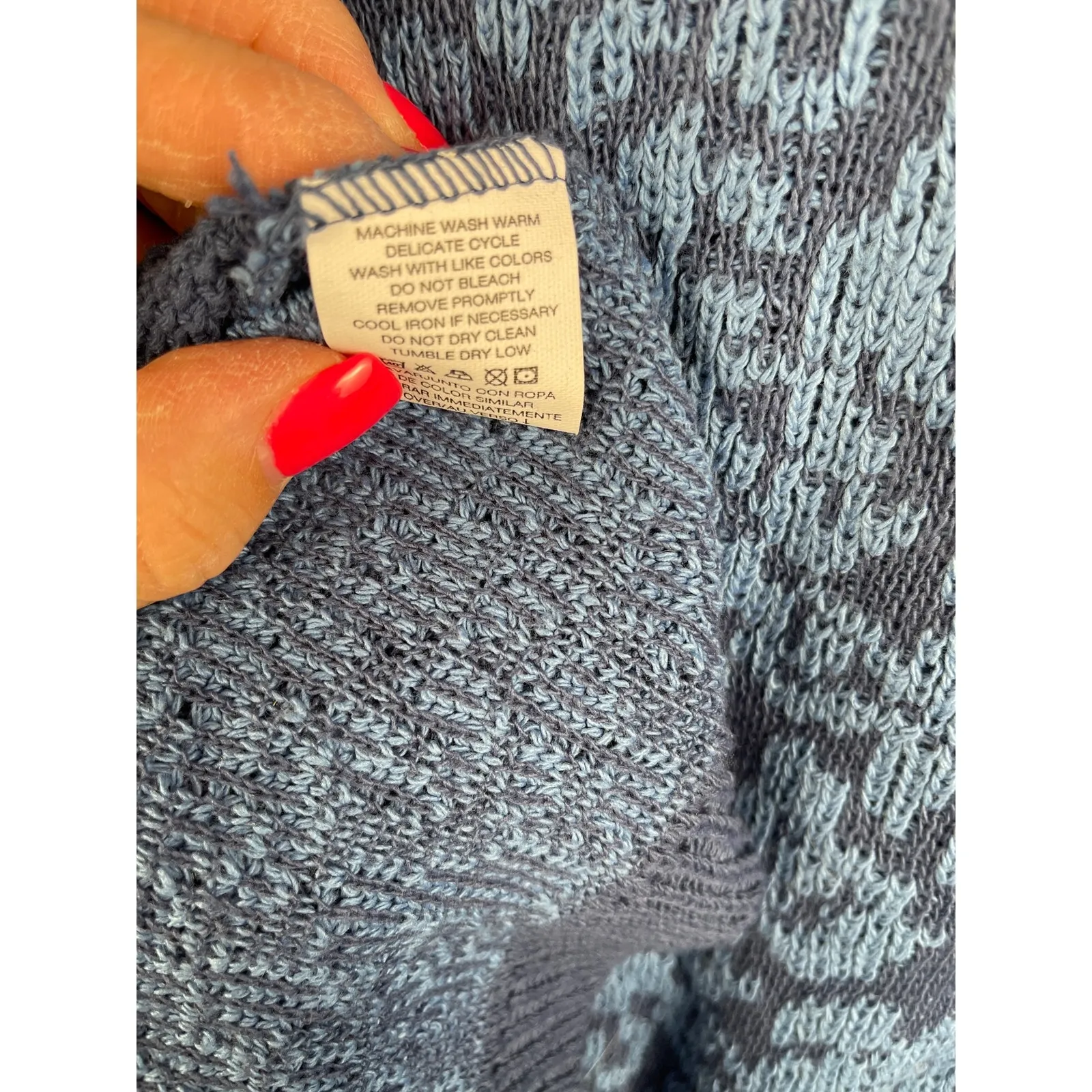 Vintage The Villager Sport Batik‎ Blues Embroidered Vest Sweater Size Medium Blue - Image 7