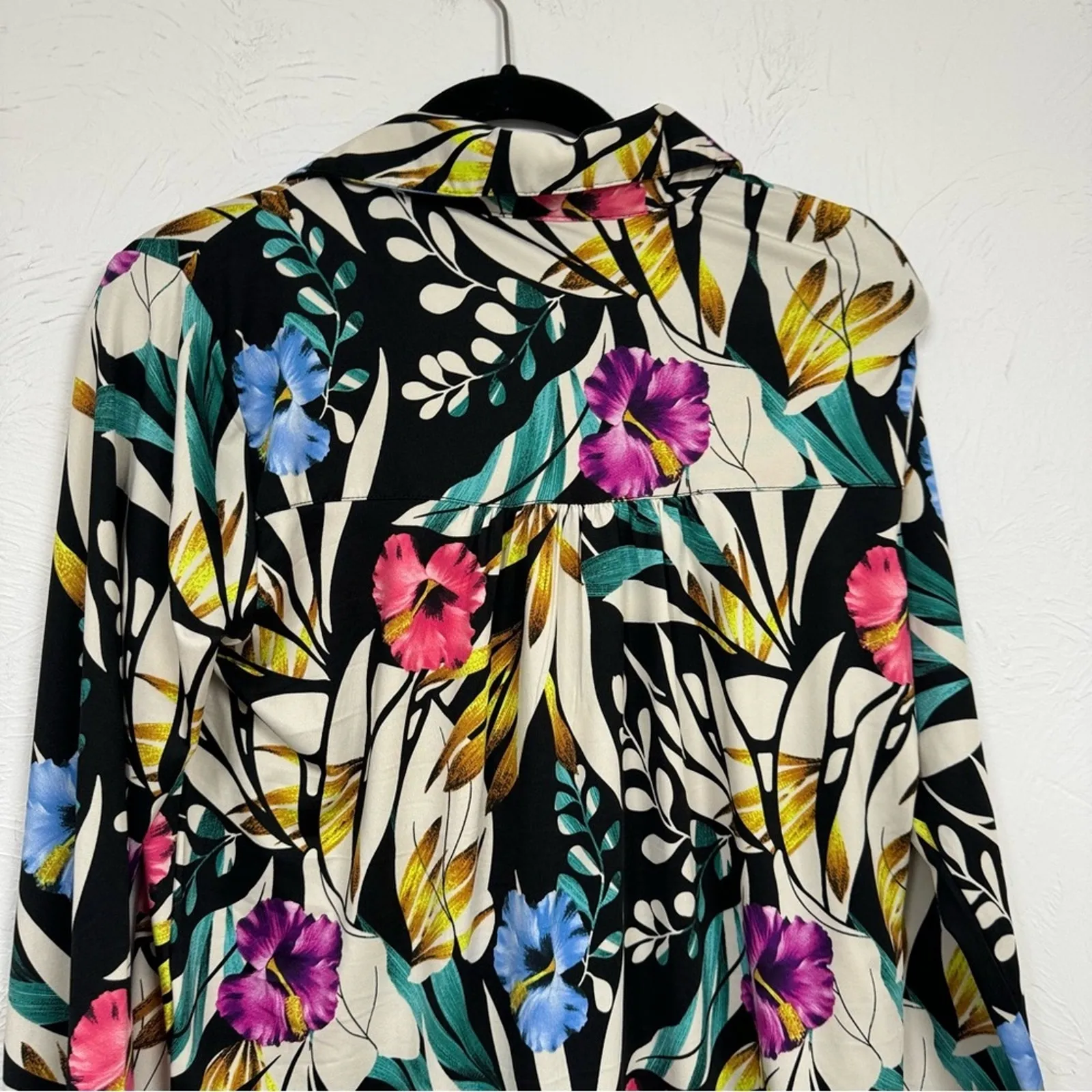 Sunny Leigh Black Floral 3/4 Sleeve Blouse Womens S Casual Fall Classic Tropical - Image 4