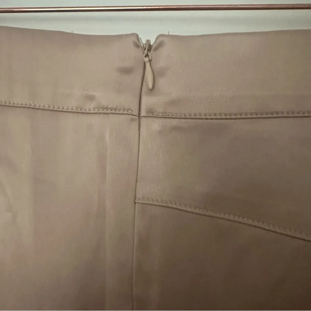 Halara Cream/Tan Ruffle Detail Silky/Satiny Midi Skirt - Size M NWT - Image 5