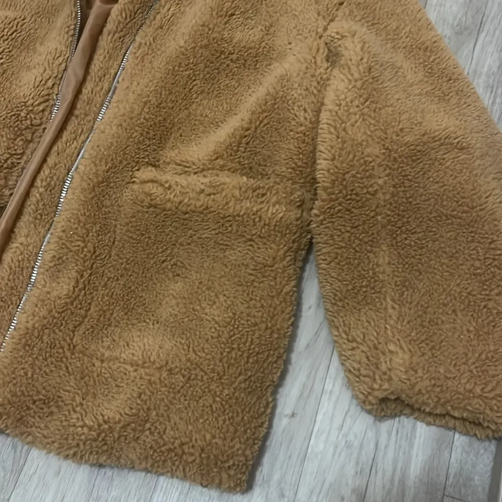 ASOS brown teddy fleece pocket zip up jacket oversized small - Image 2