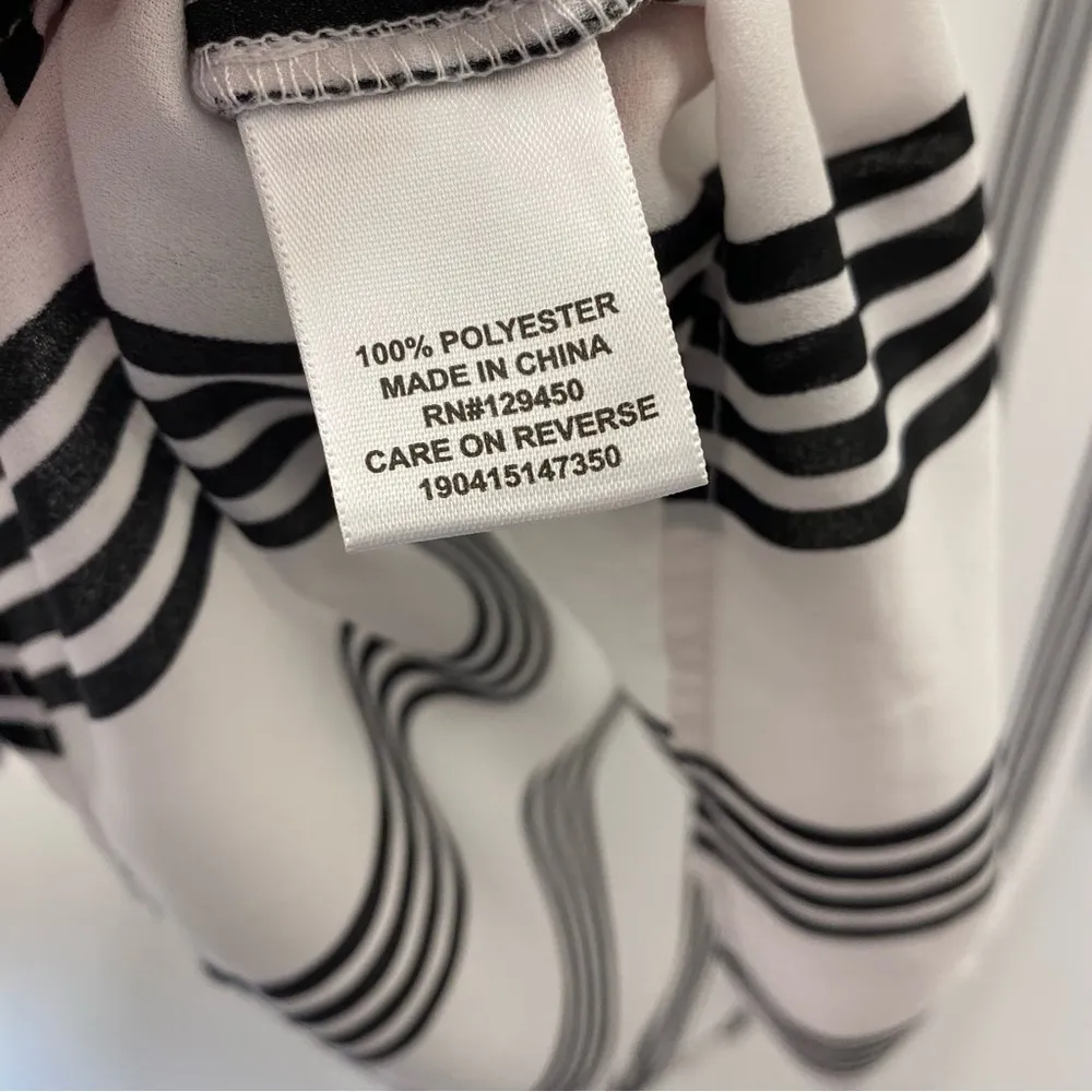 Dressy striped shirt with bell sleeves - Image 4