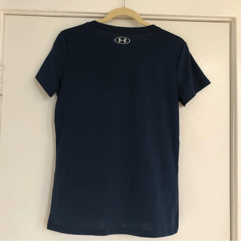 Under Armour navy blue athletic t-shirt neon orange pink logo women’s medium - Image 6