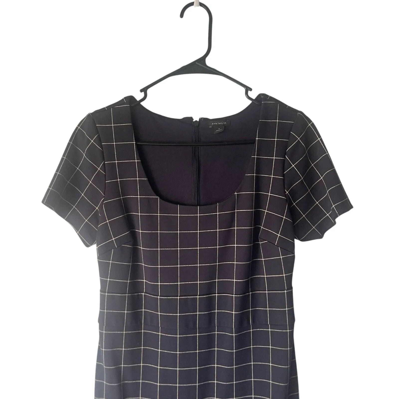 Ann Taylor Size 4 Navy‎ Blue Plaid Office Career Shealth Above Knee Dress - Image 3