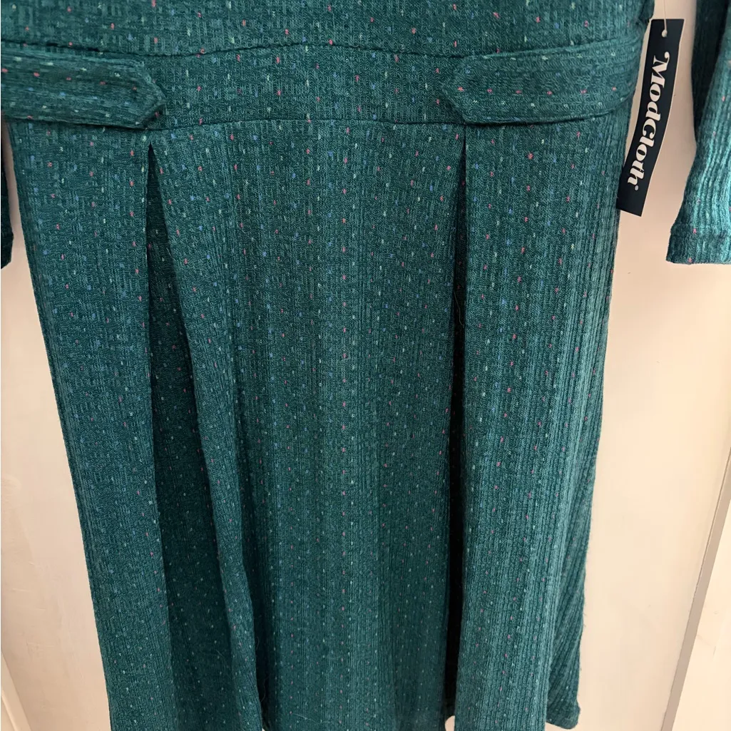 ModCloth size large textured mock neck dress w/long sleeves & keyhole fastening - Image 8