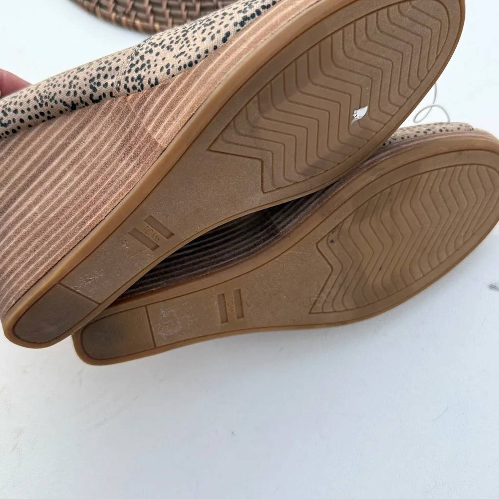 Toms Womens Shoes Tan Black Michelle Wedge Canvas Tiny Cheetah Print Size 9 - Image 7