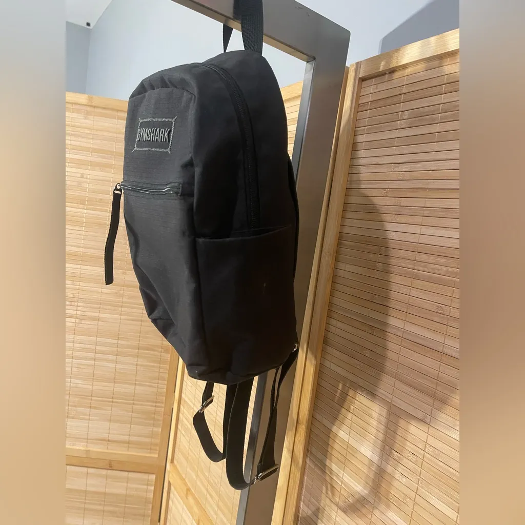 Gymshark  mini backpack bag adjustable straps - Image 4
