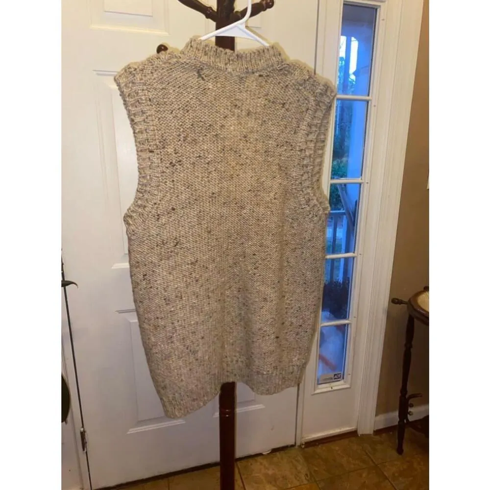 Woman’s John Molloy 100% pure new wool Vest - Image 6