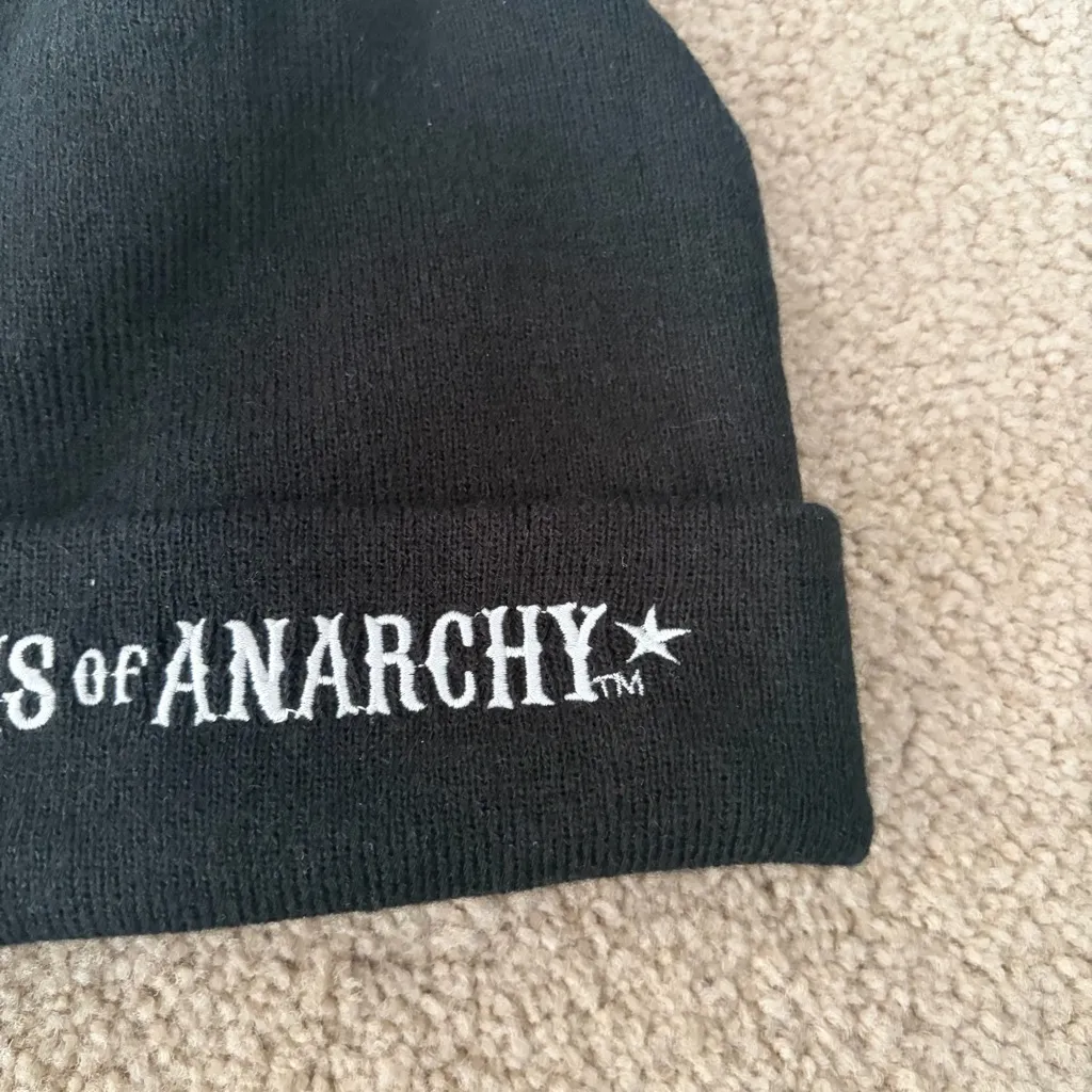 Sons of Anarchy Black Knit logo winter casual Beanie Hat Logo Cuffed unisex NWT - Image 4