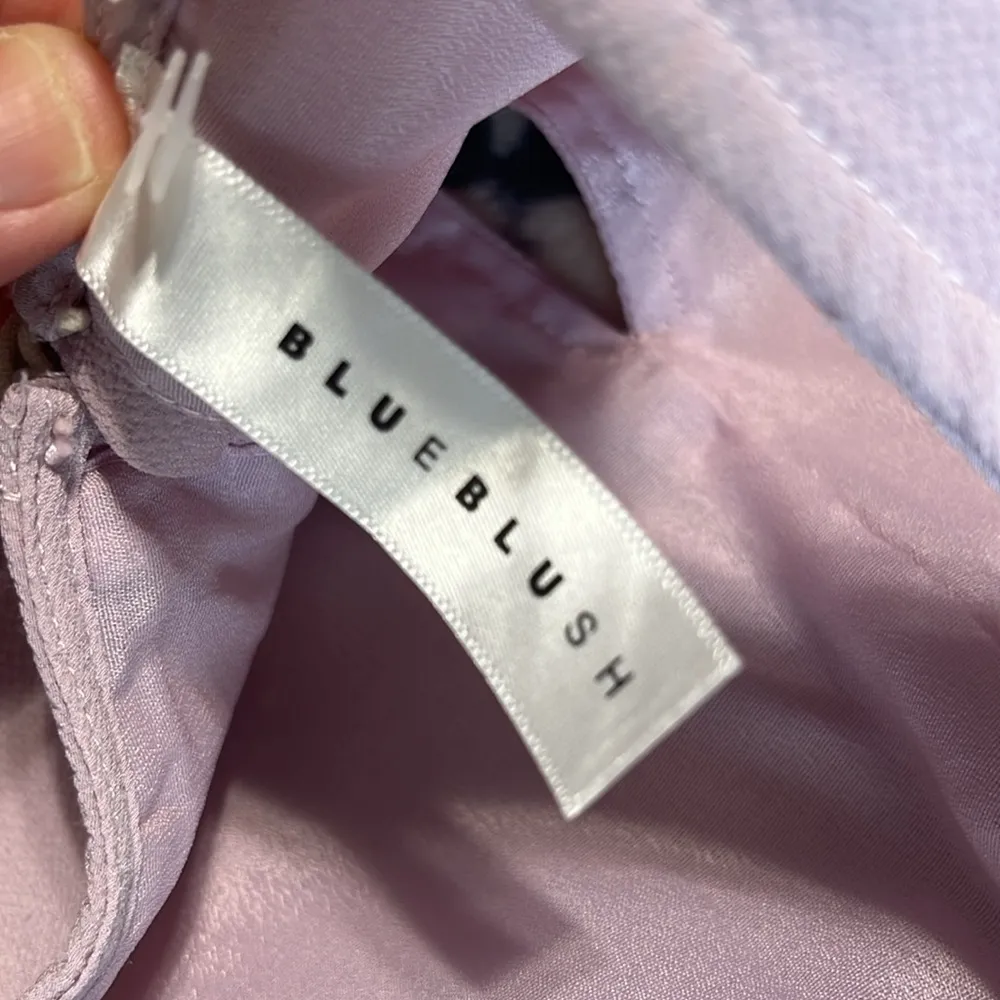 Blueblush Blush Lavender Dressy Wrap Top Womens Small - Image 5